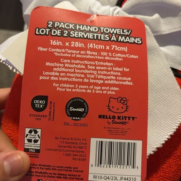 Hello Kitty Valentines towels - Picture 5 of 5